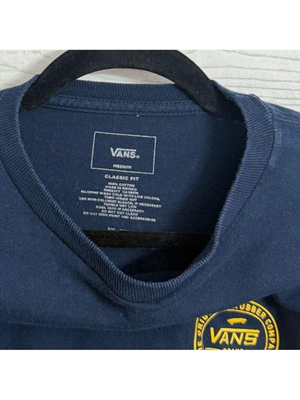 Vans Men’s Navy Blue Short Sleeve Tee Shirt with Logo. Size M - Picture 6 of 6